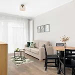 Prestigious With Terrace And Parking Close To The Airport By Renters Prestige Apartment