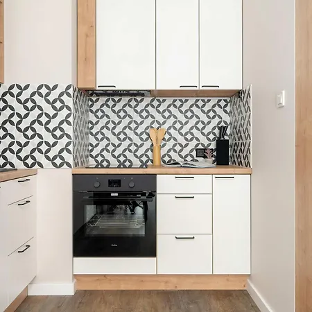 Daire Prestigious With Terrace And Parking Close To The Airport By Renters Prestige