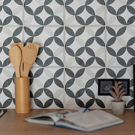 Prestigious With Terrace And Parking Close To The Airport By Renters Prestige *