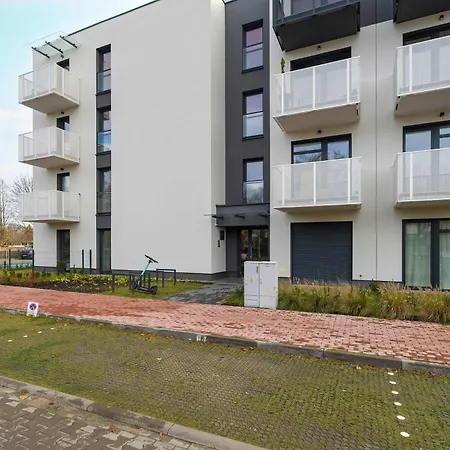 Prestigious With Terrace And Parking Close To The Airport By Renters Prestige Daire Poznan